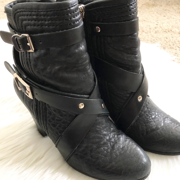 Boots - Picture 3 of 3